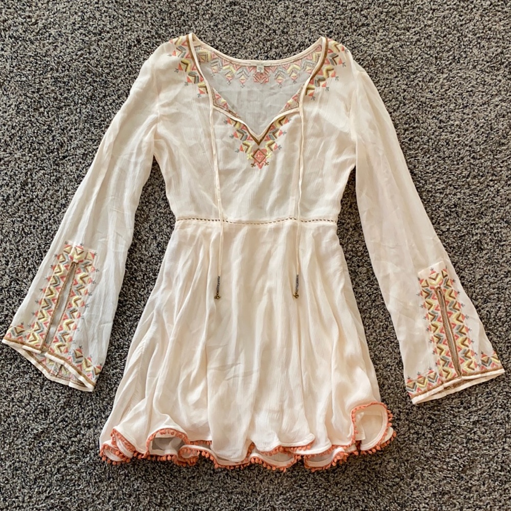 UO Ecote Boho Embroidered Dress Coral XS 0 NEW - Picture 1 of 7